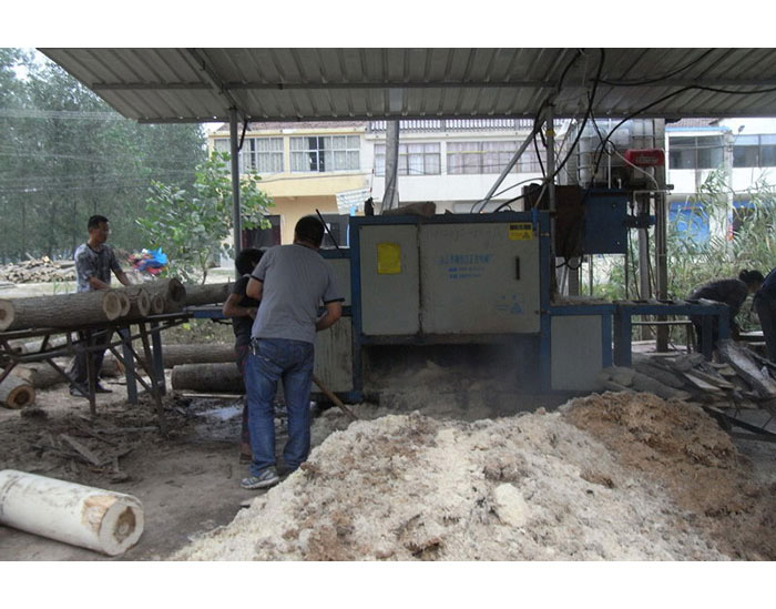 江蘇省-連水圓木多片鋸300加工現(xiàn)場